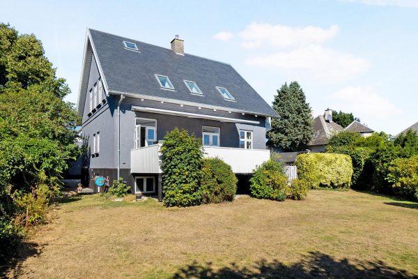 Strandhøjsvej 8, Charlottenlund