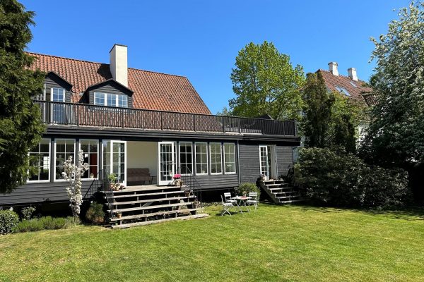Christiansholms Tværvej 14, Klampenborg