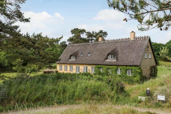 Øvrevænget 17, Tisvildeleje