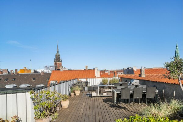 Badstuestræde 18E, st, København K