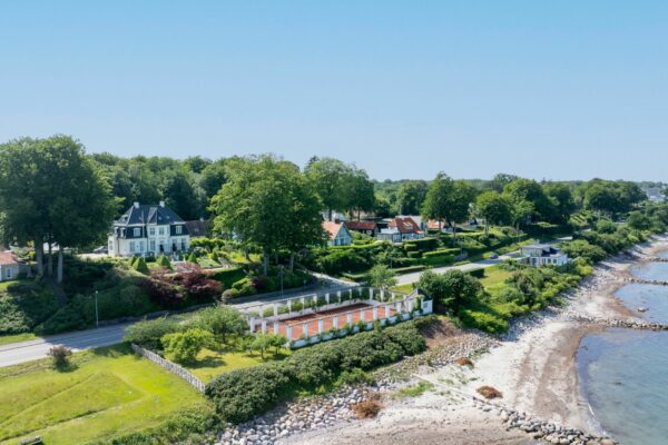 Nordre Strandvej 99A, Hellebæk