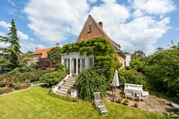 Sommervej 9, Charlottenlund