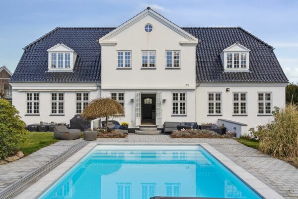 Fuglekæret 1, Hillerød