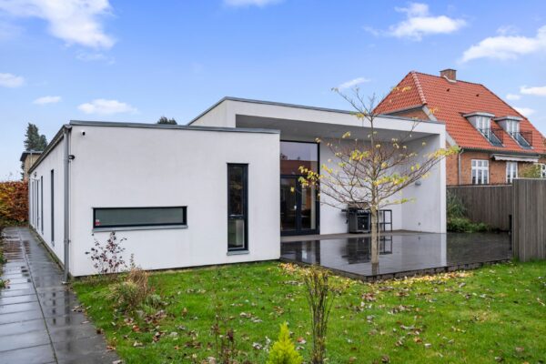 Skovbakkevej 12, Charlottenlund