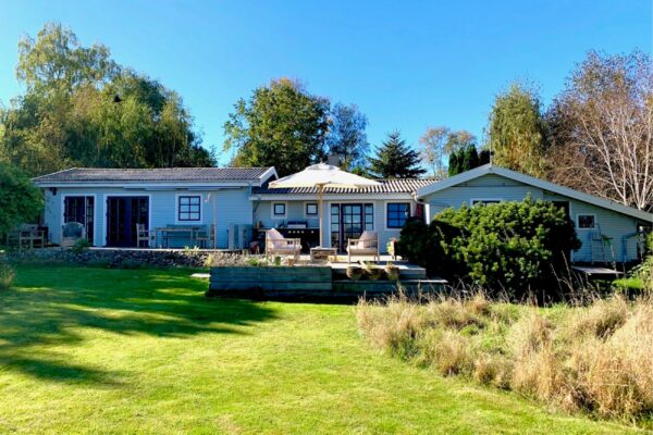 Strandhusene 11, Balle, Mern