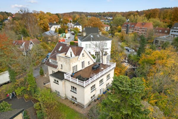 Morlenesvej 4, Holte