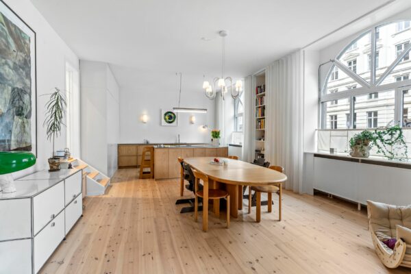 Sølvgade 87, st. tv, København K