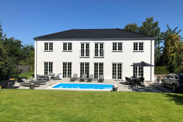 Knudsvej 15, Rungsted Kyst