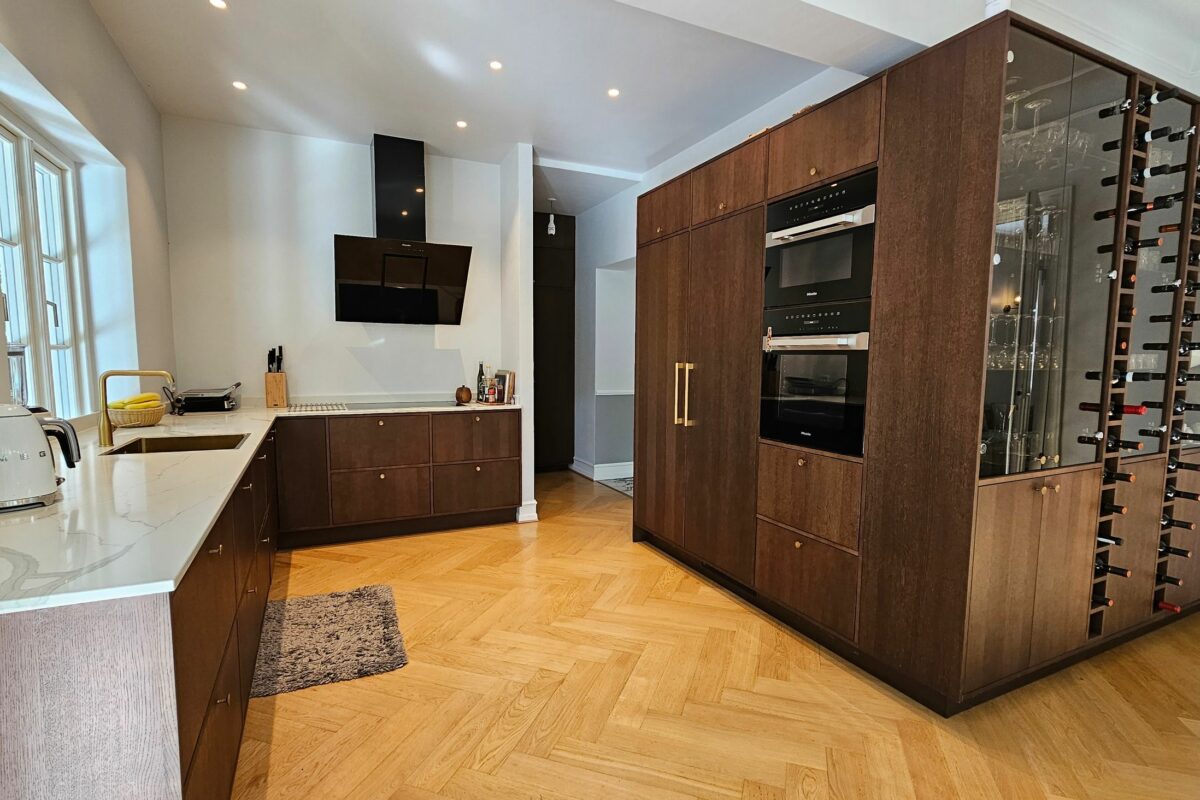 Femte Juni Plads 11, Frederiksberg