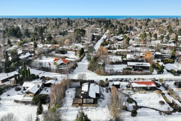 Strandleddet 11, Vejby