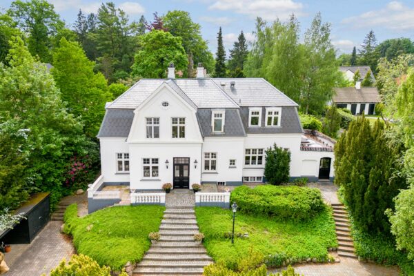 Vejlesøvej 11, Holte