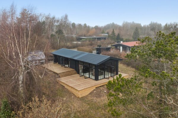 Strandleddet 11, Vejby