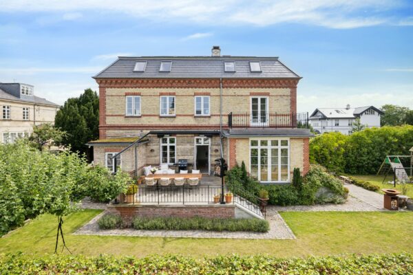 Strandhøjsvej 7, Charlottenlund