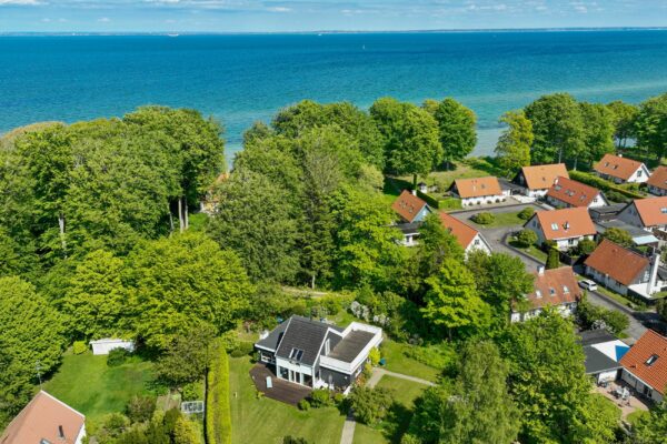 Munkerup Strandvej 72, Dronningmølle