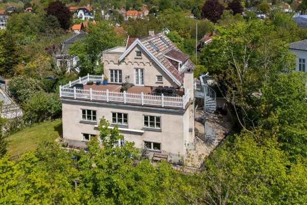 Morlenesvej 4, Holte