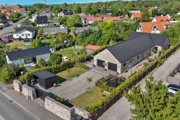 Holmegårdsvej 9, Hornbæk