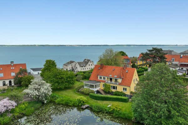 Fordamsvej 2, Hellebæk