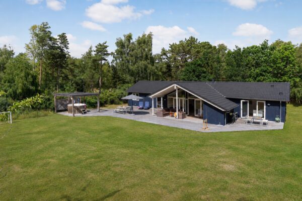 Ågårdsvej 24, Ellinge Lyng, Højby