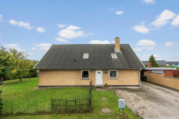 Vinkelvænget 4, Øm, Roskilde
